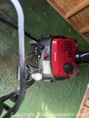 MaxSold Auction: Honda HS720 Single-Stage Gas Snow Blower - South Brunswick Township (New Jersey, USA) SELLER MANAGED Downsizing Online Auction - Timothy Avenue