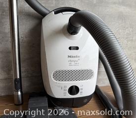MaxSold Auction: Miele S2121 Olympus Canister Vacuum Cleaner - Los Gatos (California, USA) SELLER MANAGED Estate Sale Online Auction - East Main Street