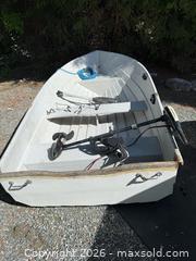 MaxSold Auction: fiber glass boat - North Cowichan (British Columbia, Canada) SELLER MANAGED Moving Online Auction - Maple Bay Road