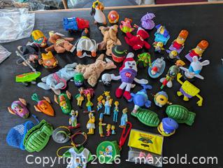 MaxSold Auction: Miscellaneous collector toys - Ottawa (Ontario, Canada) SELLER MANAGED Downsizing Online Auction - Kingsford Court