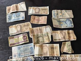 MaxSold Auction: Vintage international paper money  - Ottawa (Ontario, Canada) SELLER MANAGED Downsizing Online Auction - Kingsford Court