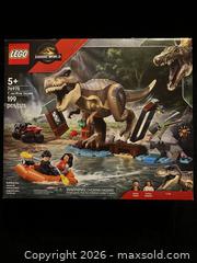 MaxSold Auction: (5) bundle of lego - Vancouver (British Columbia, Canada) SELLER MANAGED Reseller Online Auction - Adanac Street