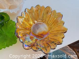 MaxSold Auction: Vintage Colored Glass B - Lower Macungie Township (Pennsylvania, USA) PARTNER MANAGED Downsizing Online Auction - Grandy Court