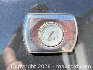 MaxSold Auction: Weber Gas Grill A - Lower Macungie Township (Pennsylvania, USA) PARTNER MANAGED Downsizing Online Auction - Grandy Court