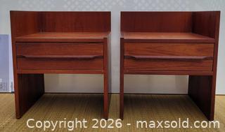 MaxSold Auction: Teak Bedside Tables - Belleville (Ontario, Canada) SELLER MANAGED Reseller Online Auction -  Dundas Street East