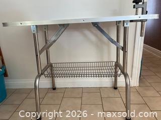 MaxSold Auction: Adjustable Blue Pet Grooming Table with Arm and Wire Shelf - Leeds And The Thousand Islands (Ontario, Canada) PARTNER MANAGED Downsizing Online Auction - Main Street
