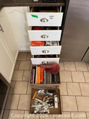 MaxSold Auction: Kitchen Utensils, Cookware, and Cookbooks - Leeds And The Thousand Islands (Ontario, Canada) PARTNER MANAGED Downsizing Online Auction - Main Street