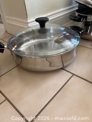 MaxSold Auction: Lagostina Cookware Set and Green Enamel Stockpot - Leeds And The Thousand Islands (Ontario, Canada) PARTNER MANAGED Downsizing Online Auction - Main Street