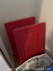 MaxSold Auction: Storage Bins, Clothes Hangers, and Wire Racks - Leeds And The Thousand Islands (Ontario, Canada) PARTNER MANAGED Downsizing Online Auction - Main Street