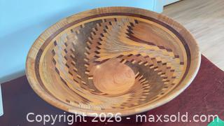 MaxSold Auction: Segmented Turned Wood Bowl, Signed Al Lundgren - Central Saanich (British Columbia, Canada) PARTNER MANAGED Moving Online Auction - Polo Park Crescent