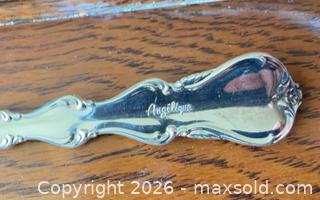 MaxSold Auction: International Sterling Silver Ornate Victorian Dinner Forks, 8 pcs - Saanich (British Columbia, Canada) PARTNER MANAGED Moving Online Auction - Maplewood (CONDO)