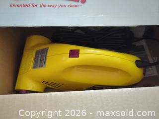 MaxSold Auction: Bissell Little Green & Eureka Easy Clean Hand Vac (Carpet/Handheld) - Saanich (British Columbia, Canada) PARTNER MANAGED Moving Online Auction - Cordova Bay Road (CONDO)