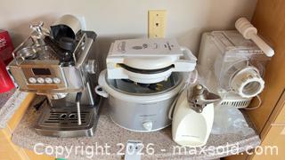 MaxSold Auction: Espresso Machine, Slow Cooker, Waffle Maker, Can Opener & Pasta Maker - Saanich (British Columbia, Canada) PARTNER MANAGED Moving Online Auction - Cordova Bay Road (CONDO)