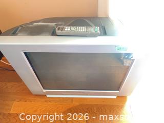 MaxSold Auction: Sony (Trinitron) CRT TV 27-32 inch with VHS Video Player - Sooke (British Columbia, Canada) PARTNER MANAGED Moving Online Auction - Firwood Place
