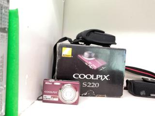 MaxSold Auction: Lot of 2-5 Nikon Coolpix Digital Point-and-Shoot Cameras - St. Catharines (Ontario, Canada) SELLER MANAGED Charity/Fundraising Online Auction - Broadway Avenue