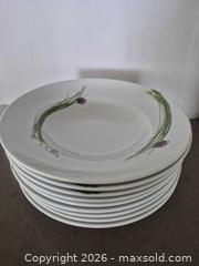 MaxSold Auction: Hutschenreuther Porcelain Pasta Bowls, Green Chive Motif, Set of 9 - Toronto (Ontario, Canada) PARTNER MANAGED Estate Sale Online Auction - Yorkville Avenue (CONDO) PART 2