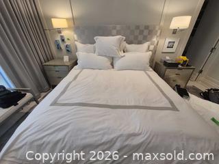 MaxSold Auction: King Cotton Duvet Cover Set with Shams & Inserts, White/Gray - Toronto (Ontario, Canada) PARTNER MANAGED Estate Sale Online Auction - Yorkville Avenue (CONDO) PART 2