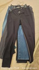 MaxSold Auction: Lot of 6 Designer Pants: Brunello Cucinelli, Akris, Mixed Colors - Toronto (Ontario, Canada) PARTNER MANAGED Estate Sale Online Auction - Yorkville Avenue (CONDO) PART 2