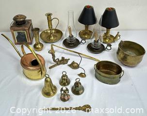 MaxSold Auction: Decorative Brass & Copper Lot - Ottawa (Ontario, Canada) PARTNER MANAGED Downsizing Online Auction - Hamelin Crescent
