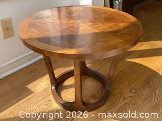 MaxSold Auction: Knechtel Mid-Century Round Solid Wood Side Table in Honey/Golden Oak - Ottawa (Ontario, Canada) PARTNER MANAGED Downsizing Online Auction - Hamelin Crescent