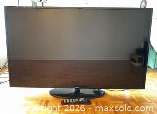 MaxSold Auction: Samsung TV - Ottawa (Ontario, Canada) PARTNER MANAGED Downsizing Online Auction - Hamelin Crescent