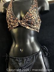 MaxSold Auction: ASOS DESIGN Leopard & Black Two-Piece Bikini Size: 6  - Antioch (California, USA) SELLER MANAGED Downsizing Online Auction -  Mahogany Way (STORAGE)