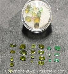 MaxSold Auction: Peridot & Emerald Mixed Cut Gemstone Lot, (33 Pieces) - Antioch (California, USA) SELLER MANAGED Downsizing Online Auction -  Mahogany Way (STORAGE)