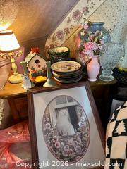 MaxSold Auction: Decorative Objects From Master Bedroom - Welland (Ontario, Canada) SELLER MANAGED Estate Sale Online Auction - East Main Street