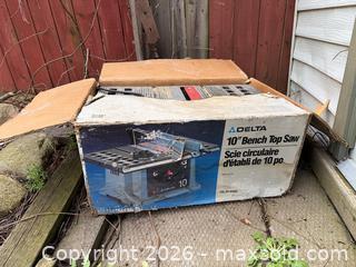 MaxSold Auction: Delta 10” Bench Top Table Saw – Model 31-225C w/ Box - Welland (Ontario, Canada) SELLER MANAGED Estate Sale Online Auction - East Main Street