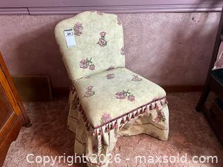 MaxSold Auction: Vintage Bedroom Slipper Chair - Welland (Ontario, Canada) SELLER MANAGED Estate Sale Online Auction - East Main Street