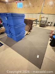 MaxSold Auction: Area Rug D - London (Ontario, Canada) PARTNER MANAGED Moving Online Auction -  Crane Avenue