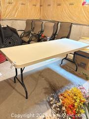 MaxSold Auction: Folding Table C - London (Ontario, Canada) PARTNER MANAGED Moving Online Auction -  Crane Avenue
