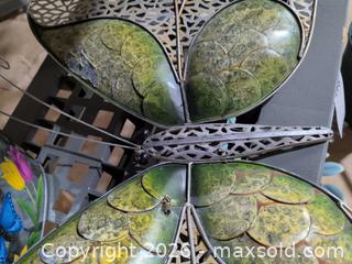 MaxSold Auction: Garden Fence Decor B - London (Ontario, Canada) PARTNER MANAGED Moving Online Auction -  Crane Avenue