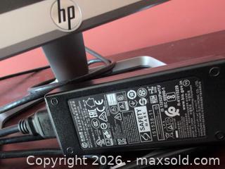 MaxSold Auction: HP Monitor, WD External Drive B - London (Ontario, Canada) PARTNER MANAGED Moving Online Auction -  Crane Avenue