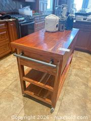 MaxSold Auction: Kitchen Cart D - London (Ontario, Canada) PARTNER MANAGED Moving Online Auction -  Crane Avenue