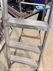 MaxSold Auction: Metal Ladder A - London (Ontario, Canada) PARTNER MANAGED Moving Online Auction -  Crane Avenue