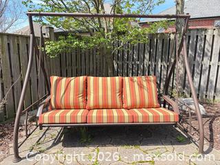 MaxSold Auction: Outdoor Bench Swing D - London (Ontario, Canada) PARTNER MANAGED Moving Online Auction -  Crane Avenue