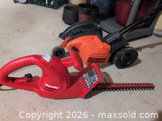 MaxSold Auction: Power Lawn Edger, Hedge Trimmer B - London (Ontario, Canada) PARTNER MANAGED Moving Online Auction -  Crane Avenue