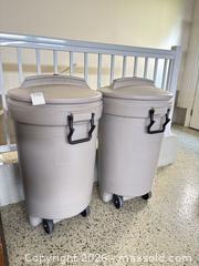 MaxSold Auction: Rubbermaid Garbage Cans A - London (Ontario, Canada) PARTNER MANAGED Moving Online Auction -  Crane Avenue