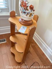 MaxSold Auction: Table & Lamp A - London (Ontario, Canada) PARTNER MANAGED Moving Online Auction -  Crane Avenue
