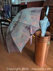 MaxSold Auction: Umbrella Stand and Umbrellas A - London (Ontario, Canada) PARTNER MANAGED Moving Online Auction -  Crane Avenue