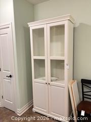 MaxSold Auction: White Cabinet C - London (Ontario, Canada) PARTNER MANAGED Moving Online Auction -  Crane Avenue