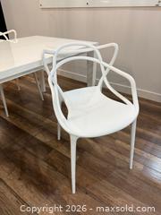 MaxSold Auction: Set of 6 White Masters style Chairs (reproduction) - Mississauga (Ontario, Canada) SHORT NOTICE PARTNER MANAGED Commercial Liquidation Online Auction - South Sheridan Way