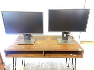MaxSold Auction: Dell 22–24 inch Monitor with Height-Adjustable Stand (2) - North Las Vegas (Nevada, USA) SELLER MANAGED Reseller Online Auction -  Rockpebble Avenue