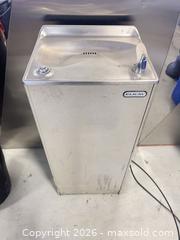 MaxSold Auction: Elkay Freestanding Water Cooler / Drinking Fountain - North Las Vegas (Nevada, USA) SELLER MANAGED Reseller Online Auction -  Rockpebble Avenue
