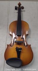 MaxSold Auction: 4/4 Full-Size Violin with Case, Bow & Accessories - Toronto (Ontario, Canada) PARTNER MANAGED Reseller Online Auction - Queen Street West