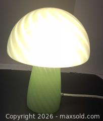 MaxSold Auction: Green & White Glass Mushroom Table Lamp, NICE condition - Toronto (Ontario, Canada) PARTNER MANAGED Reseller Online Auction - Queen Street West
