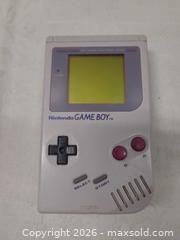 MaxSold Auction: Nintendo Game Boy DMG-01 and GameCube Wired Controller - Toronto (Ontario, Canada) PARTNER MANAGED Reseller Online Auction - Queen Street West