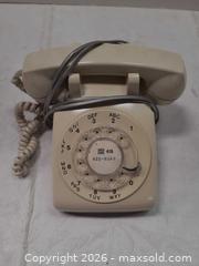 MaxSold Auction: Rotary Desk Phone with Telex D-950 & David Clark Headsets - Toronto (Ontario, Canada) PARTNER MANAGED Reseller Online Auction - Queen Street West