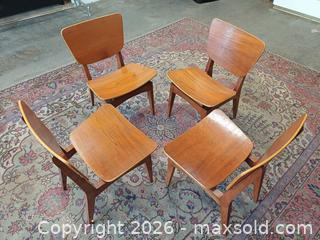 MaxSold Auction: Vintage MCM Marcel Gascoin Style Wooden CD Chairs - Toronto (Ontario, Canada) PARTNER MANAGED Reseller Online Auction - Queen Street West